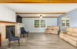684 S 6th Ave, West Bend, WI 53095