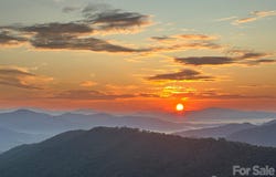 115 Stoney Falls Loop, Burnsville, NC 28714