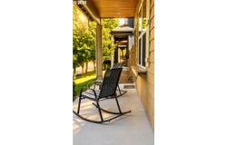 5739 AVALON Aly, Eugene, OR 97402