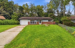 809 Hackberry Dr, Monroeville, PA 15146
