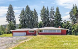 1011 Hall Rd., Viola, ID 83872