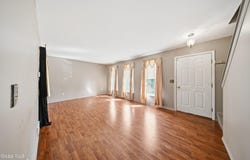 27 Wynantskill Way, Troy, NY 12180
