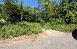 135 Railroad St., Dwale, KY 41621