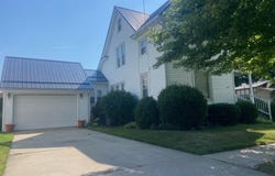 111 E 3rd Street, Auburn, IN 46706-1843