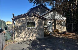 6474 Hamilton Drive, Derby, NY 14047
