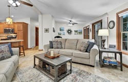 5042 White Gables Road, Brainerd, MN 56401