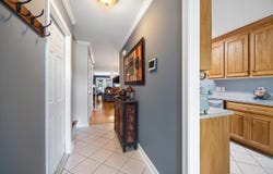 35 HICKORY NUT LN, STAUNTON, VA 24401