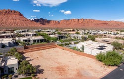 633 E Flint Rock Cir, Ivins, UT 84738