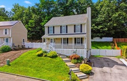 160 Heathrow Avenue, Manchester, NH 03104