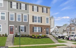 20 WILSON Mews, RANSON, WV 25438