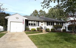 1012 ESTATES Boulevard, HAMILTON, NJ 08690