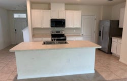2655 Swooping Sparrow Dr, Saint Cloud, FL 34773