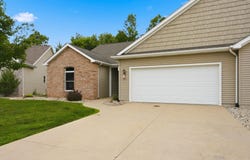 517 Williamson Circle, Angola, IN 46703-7093