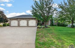 5020 NW Derby DR, Topeka, KS 66618