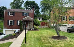1424 Senior Dr, Baldwin Boro, PA 15227