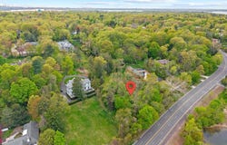 367 E Shore Road, Great Neck, NY 11023