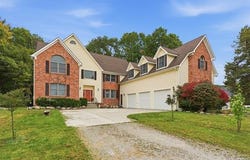 5160 Vine Street, St. Clair, MI 48079