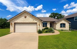 220 Ulupau Circle, Bastrop, TX 78602