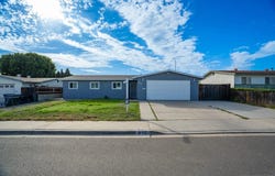 910 Saint George, Spring Valley, CA 91977