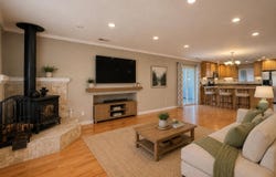 130 Azalea Drive, Klamath, CA 95548