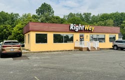 2100 W Dickman Road W, Springfield, MI 49037