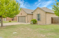 460 Waterleaf Blvd, Kyle, TX 78640