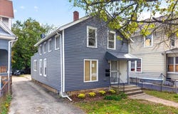 17 N Anderson Street, Aurora, IL 60505