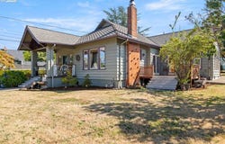 518 SE ROBERTS Ave, Gresham, OR 97080