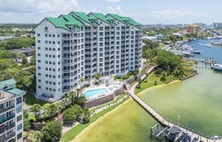 662 Harbor Boulevard, Destin, FL 32541