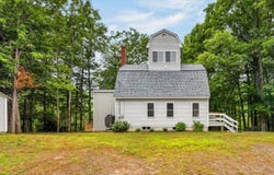 5 Final Destination Way, Brooks, ME 04921