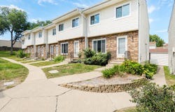 224 Holiday Circle, West Des Moines, IA 50265