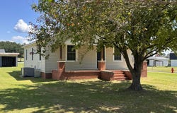 107 S Mccaskey Road, Williamston, NC 27892