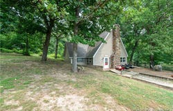 22299 Rt 5, Versailles, MO 65084
