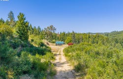 70113 STAGE Rd, NorthBend, OR 97459