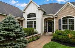 6 Watkins Ln, Southborough, MA 01772