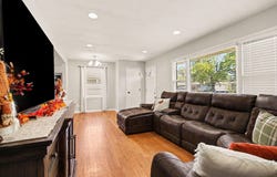 8042 Tapper Avenue, Munster, IN 46321
