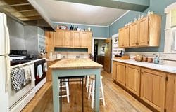 84 MARKET ST, ONANCOCK, VA 23417