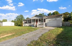 590 Old Slag Rd, Vonore, TN 37885