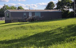812 W 3rd Ave, Oneida, TN 37841