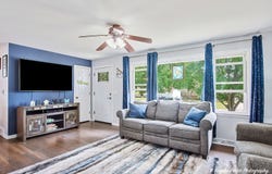 348 W Oriole Trail, Cary, IL 60013