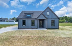 1459 Smartt Station Rd, Morrison, TN 37357