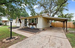 560 S CIRCLE DR, Derby, KS 67037