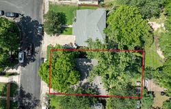 1122 Spur #D St, Austin, TX 78721