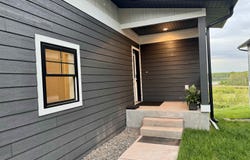 8620 Maynard Pl, Duluth, MN 55807