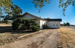 115 S Whorton Ave, Happy, TX 79042