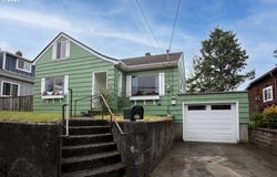 811 12TH Ave, Seaside, OR 97138