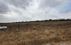 300 E FM 462, Moore, TX 78057