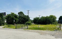 2400 Freeport Rd, Pittsburgh, PA 15238