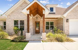 8008 N Shoreline, Benton, AR 72019