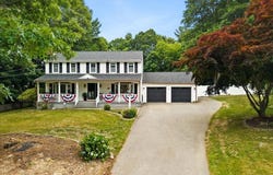 758 King St, Raynham, MA 02767